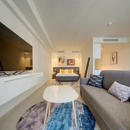 Luxurious At Mercury Towers, St Julians Apartment Saint Julian's
